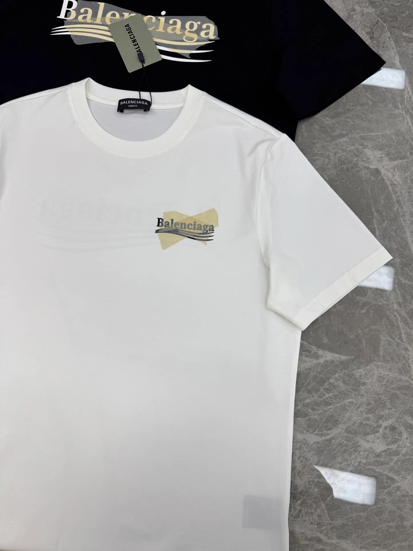 ⚜️Balenciaga 26s New Arrival T . . ， ！ ， Breathable， Versatile！ logo ， ， ✨ or ， get ！ . ：Black.White.Sizes：M-3XL（S 4XL ）175/145 XL